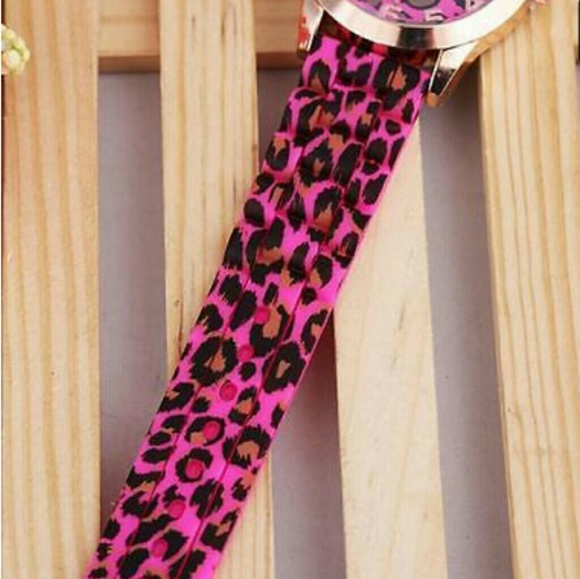 Hot Pink Geneva Leopard Design Silicone Watch - Picture 4 of 5